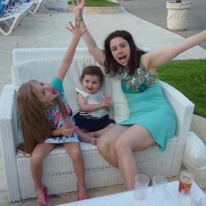 Meet your Posher, Catherine